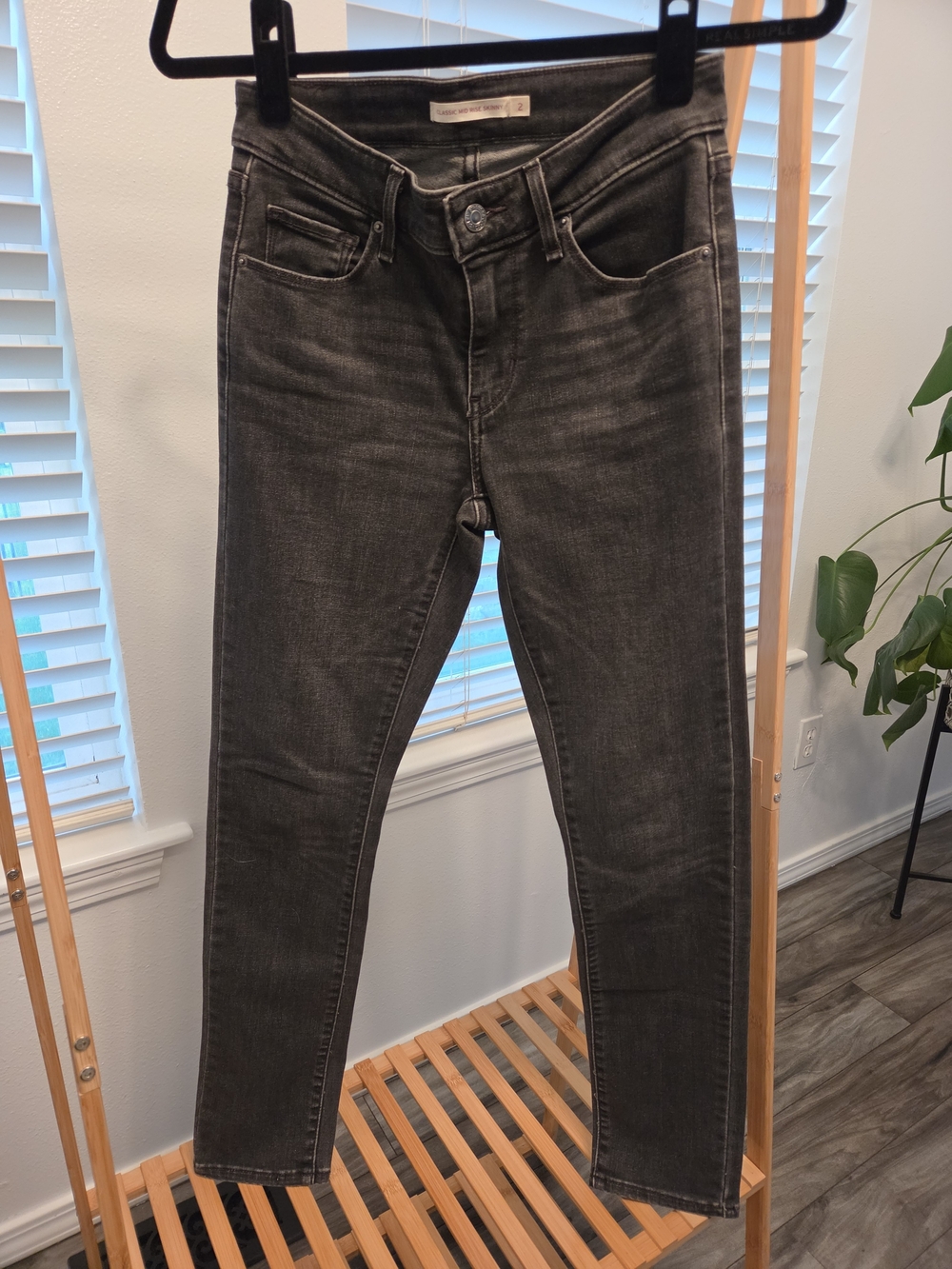 Levi's Slim Black Wash Skinny Jeans
